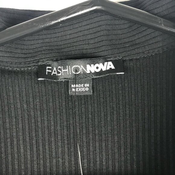 NWT - Fashion Nova in New York Ribbed Mini Dress - Black. Size: S. - Picture 4 of 8